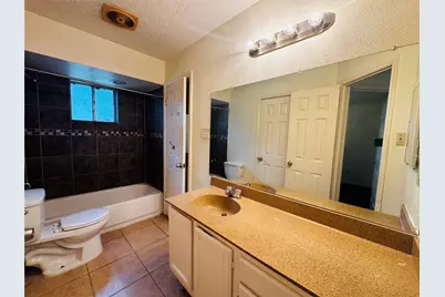 17118 Amber Ridge Drive, Sugar Land, TX 77498 - Photo 6