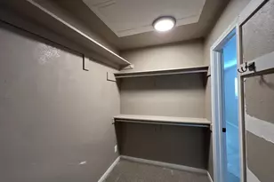 676 Ravensworth Dr, Conroe, TX 77302 - Photo 14