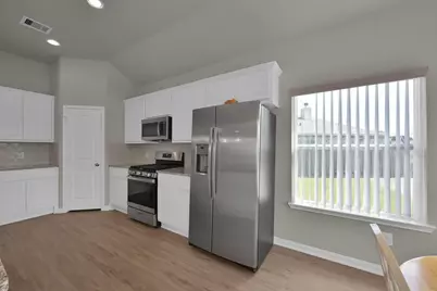 15068 Meadow Glen N, Conroe, TX 77306 - Photo 10