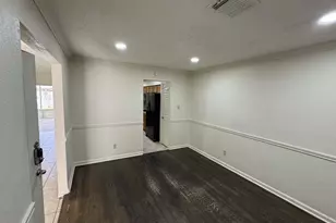 10514 Wayward Wind Ln, Houston, TX 77064 - Photo 6