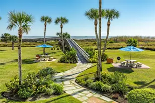 1401 E Beach Dr, Galveston, TX 77550 - Photo 24