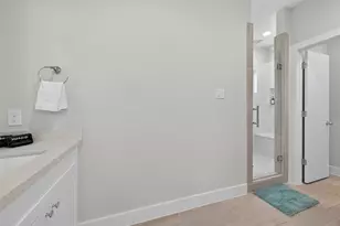 833 Dorchester St St, Houston, TX 77022 - Photo 28