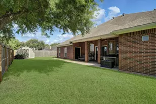 20 Chuckwagon Ct, Angleton, TX 77515 - Photo 34