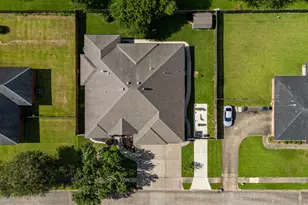 20 Chuckwagon Ct, Angleton, TX 77515 - Photo 38
