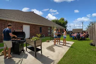 20 Chuckwagon Ct, Angleton, TX 77515 - Photo 42