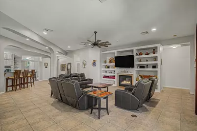 20 Chuckwagon Court, Angleton, TX 77515 - Photo 10