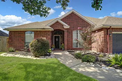 20 Chuckwagon Court, Angleton, TX 77515 - Photo 42