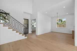 8021 Turquoise Ln, Houston, TX 77055 - Photo 10
