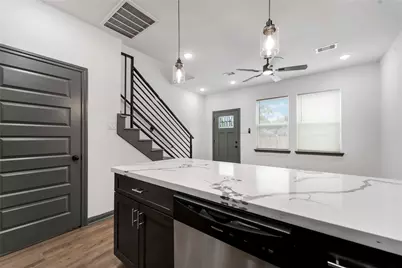 7987 Chateau Street #D, Houston, TX 77028 - Photo 8