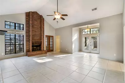 2 Village Knoll Place, The Woodlands, TX 77381 - Photo 8