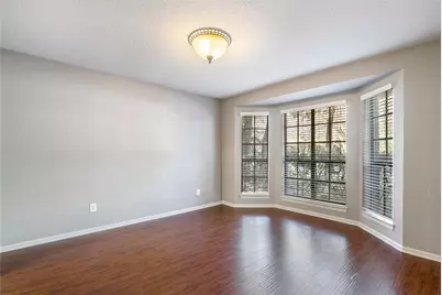 2 Village Knoll Place, The Woodlands, TX 77381 - Photo 10