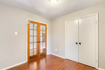 2 Village Knoll Place, The Woodlands, TX 77381 - Photo 18