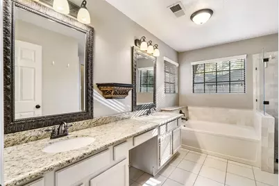 2 Village Knoll Place, The Woodlands, TX 77381 - Photo 22