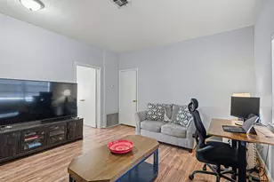 2804 Arlington St, Houston, TX 77008 - Photo 14