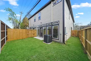7242 St Augustine St, Houston, TX 77021 - Photo 24