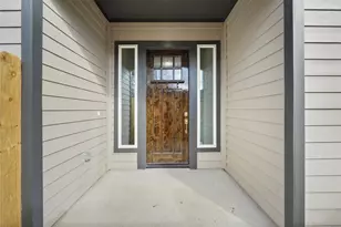 7242 St Augustine St, Houston, TX 77021 - Photo 2
