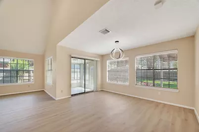 814 Heathgate Drive, Houston, TX 77062 - Photo 4