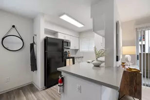1888 Brittmoore Rd, Houston, TX 77043 - Photo 6