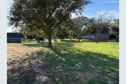 731 S Tesch, Bellville, TX 77418 - Photo 6