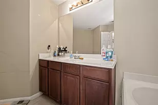 9426 Peridot Green Dr, Rosharon, TX 77583 - Photo 32