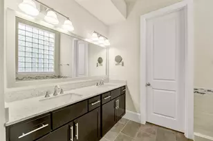 734 N Shepherd Dr, Houston, TX 77007 - Photo 24