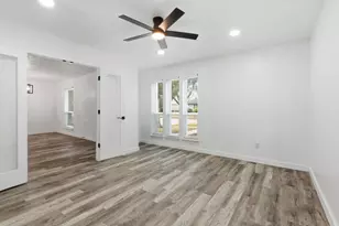 2906 Colonial Dr, Sugar Land, TX 77479 - Photo 4