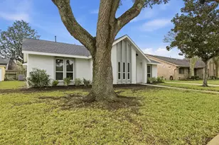 2906 Colonial Dr, Sugar Land, TX 77479 - Photo 30