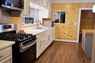 1207 Firnat St, Houston, TX 77022 - Photo 10