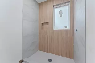 813A Lawrence St, Houston, TX 77007 - Photo 26