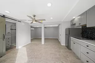 3802 Bayshore Dr, Bacliff, TX 77518 - Photo 12