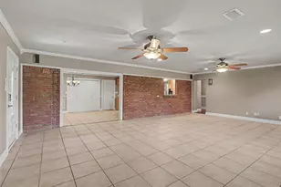 7213 Youpon Dr, Galveston, TX 77551 - Photo 16