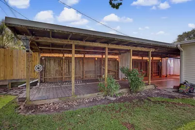 7213 Youpon Drive, Galveston, TX 77551 - Photo 32