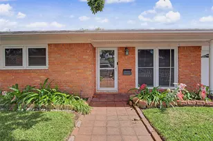 7213 Youpon Dr, Galveston, TX 77551 - Photo 40