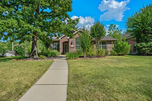 31 Powers Bend Wy, The Woodlands, TX 77382 - Photo 1