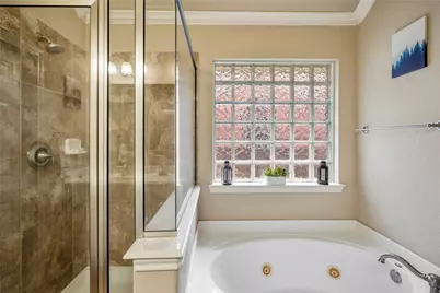 31 Powers Bend Way, The Woodlands, TX 77382 - Photo 12