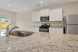 25522 Blooming Hazel Dr, Cleveland, TX 77328 - Photo 8