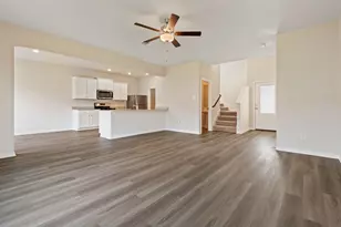 25522 Blooming Hazel Dr, Cleveland, TX 77328 - Photo 4