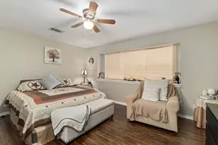 8300 Oakhaven Rd, La Porte, TX 77571 - Photo 8