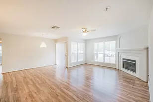 8051 Bay Branch Dr, The Woodlands, TX 77382 - Photo 4