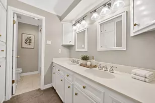 3007 Bainbridge Ct, Sugar Land, TX 77478 - Photo 8