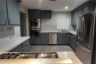 5655 Meadow Creek Ln, Houston, TX 77017 - Photo 4