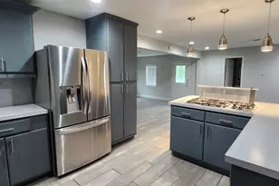 5655 Meadow Creek Ln, Houston, TX 77017 - Photo 2