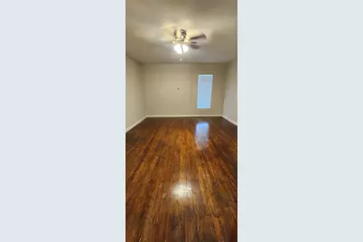 5655 Meadow Creek Lane, Houston, TX 77017 - Photo 10
