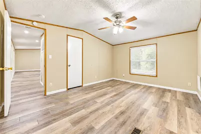 717 Hayman St #9, Huntsville, TX 77340 - Photo 32