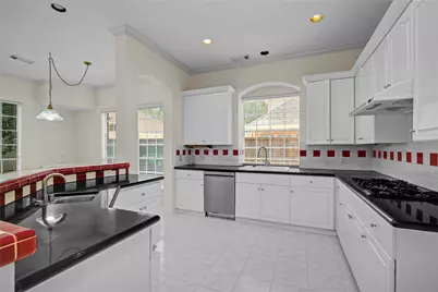 16 Treverstone Court, Sugar Land, TX 77479 - Photo 14