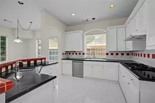 16 Treverstone Ct, Sugar Land, TX 77479 - Photo 14