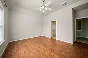 13907 Normandy Ct, Sugar Land, TX 77498 - Photo 10