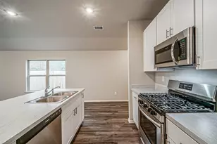 1903 Brushy Cedar Dr, Conroe, TX 77301 - Photo 10