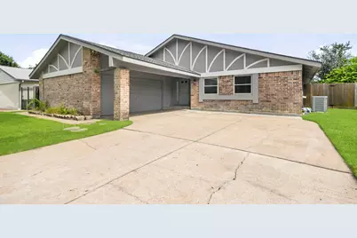 830 Seacliff Drive, Houston, TX 77062 - Photo 1