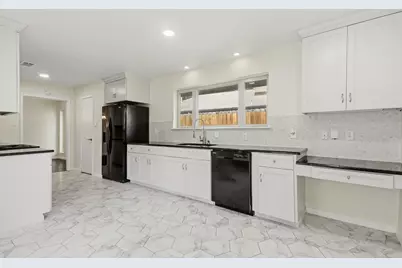 830 Seacliff Drive, Houston, TX 77062 - Photo 8